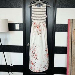 Matilda Women’s Maxi Dress Size Small Pockets Comfortable Flowy